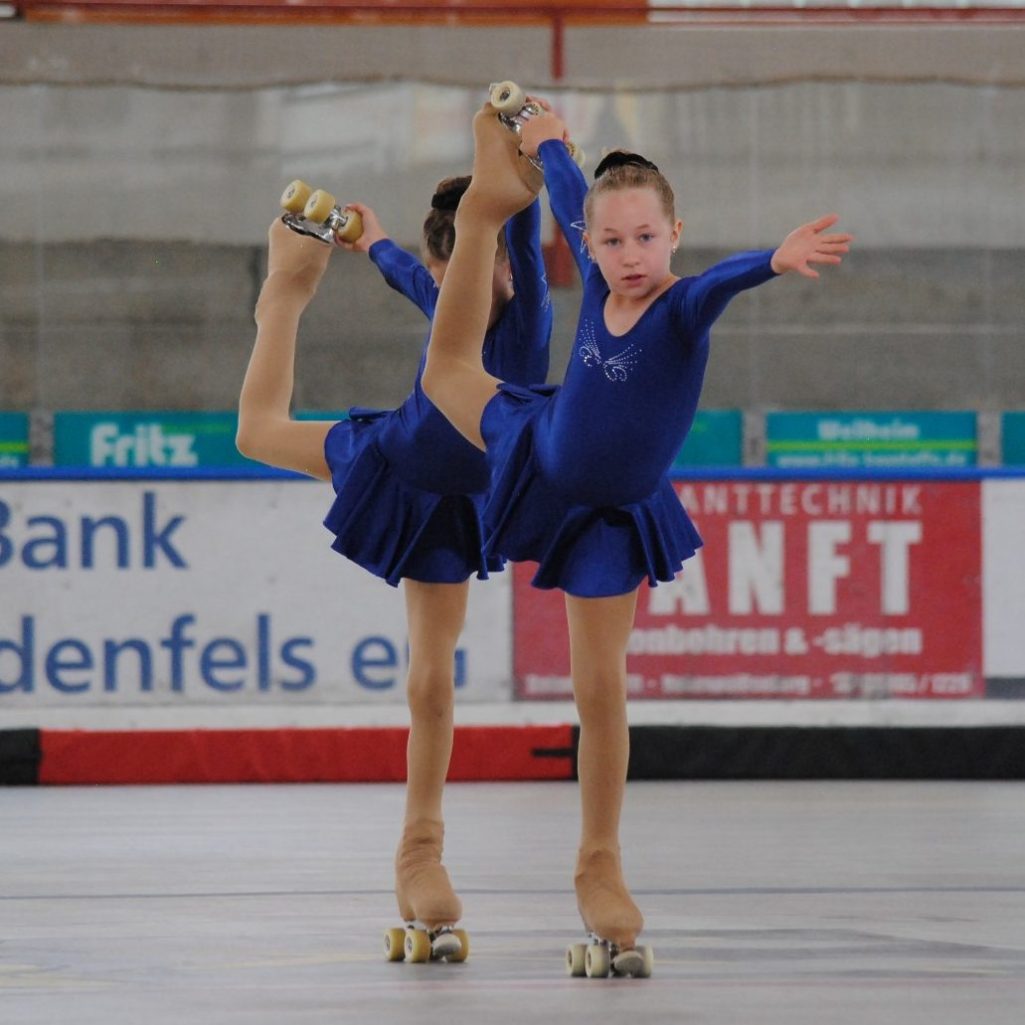 Luisa Hechler und Wilma Rappolt in ihrem Zweierlauf auf der Bayerischen Meisterschaft in Peißenberg Luisa Hechler und Wilma Rappolt in ihrem Zweierlauf auf der Bayerischen Meisterschaft in Peißenberg
Foto: Sabrina Höfer